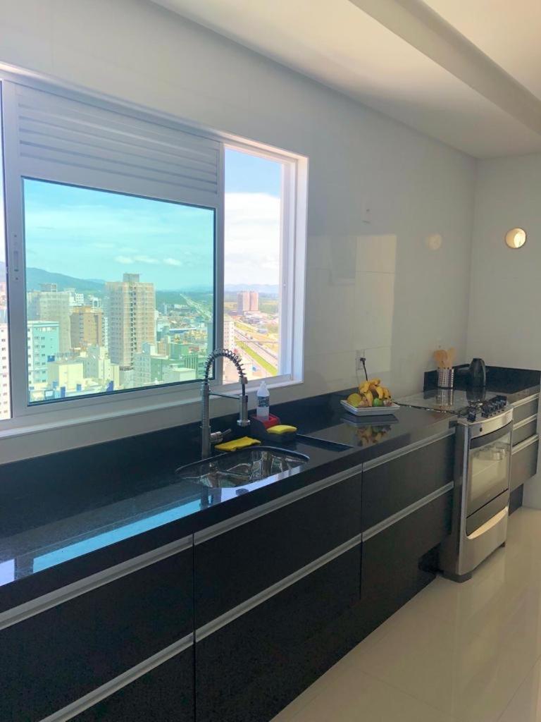 Cobertura Com Belissima Vista O Mar E Jacuzzi Apartment